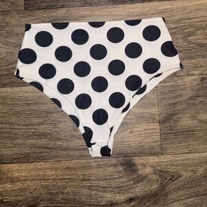 PrettyLittleThing Polka Dot bikini top